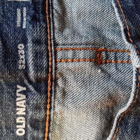 Old Navy jeans, 32 x 30. Straight cut, very good condition. - Picture 3 of 4
